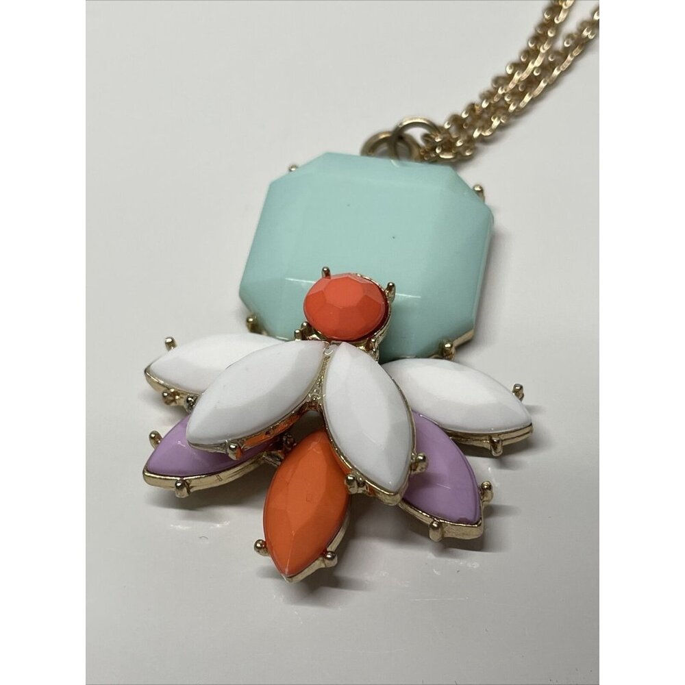 Flower Pendant Necklace Coral White Blue Purple Faceted Plastic Stones Gold Tone
